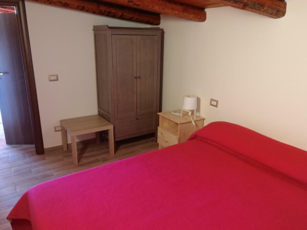 Villa Sole - Finaiti - Appartamento Per Turisti Floridia Exterior photo